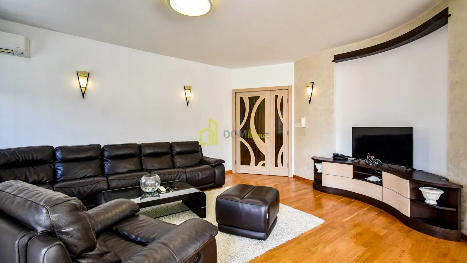 Rent, three bedroom apartment, 120m², City Kvart, Podgorica