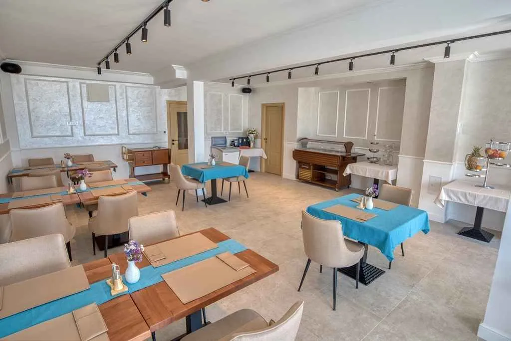 Prodaja, kuća, 450m², Blizikuće, Budva