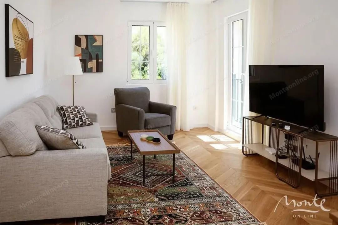 Prodaja, dvosoban stan, 59m², Tivat, Crna Gora