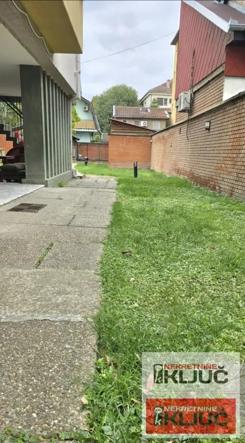 Rent, office space, 300m², Spens, Novi Sad Sve Podlokacije