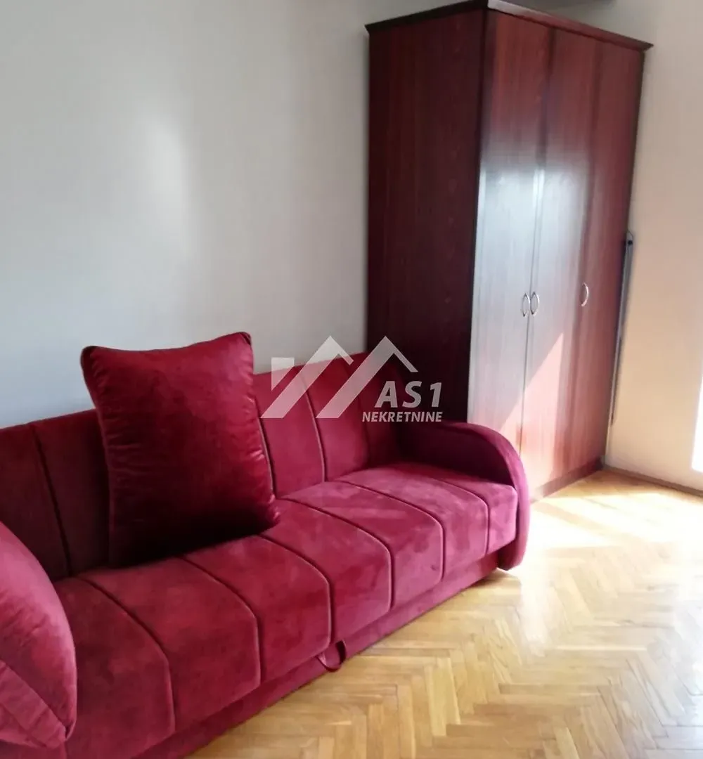 Izdavanje, jednosoban stan, 23m², Bulevar Oslobodjenja, Novi Sad Sve Podlokacije