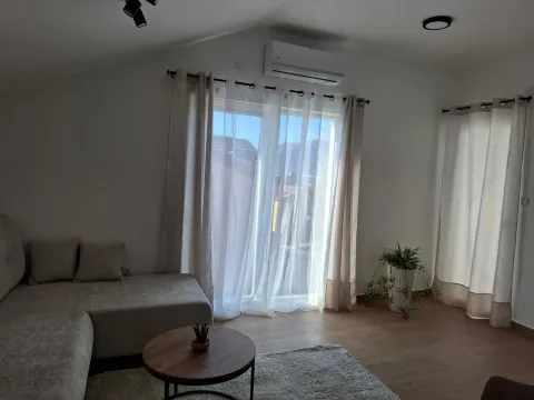 Rent, one bedroom apartment, 45m², Seljanovo, Tivat - image 5