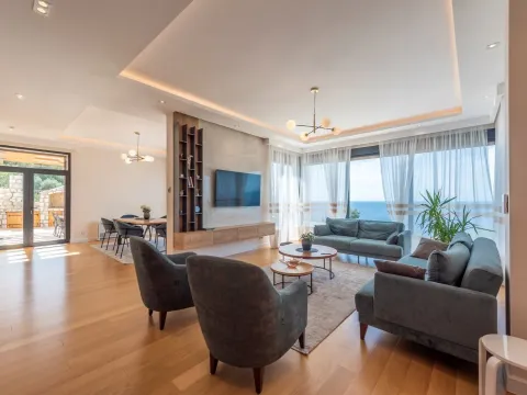 Sale, house, 256m², Drobni pijesak, Budva - image 9