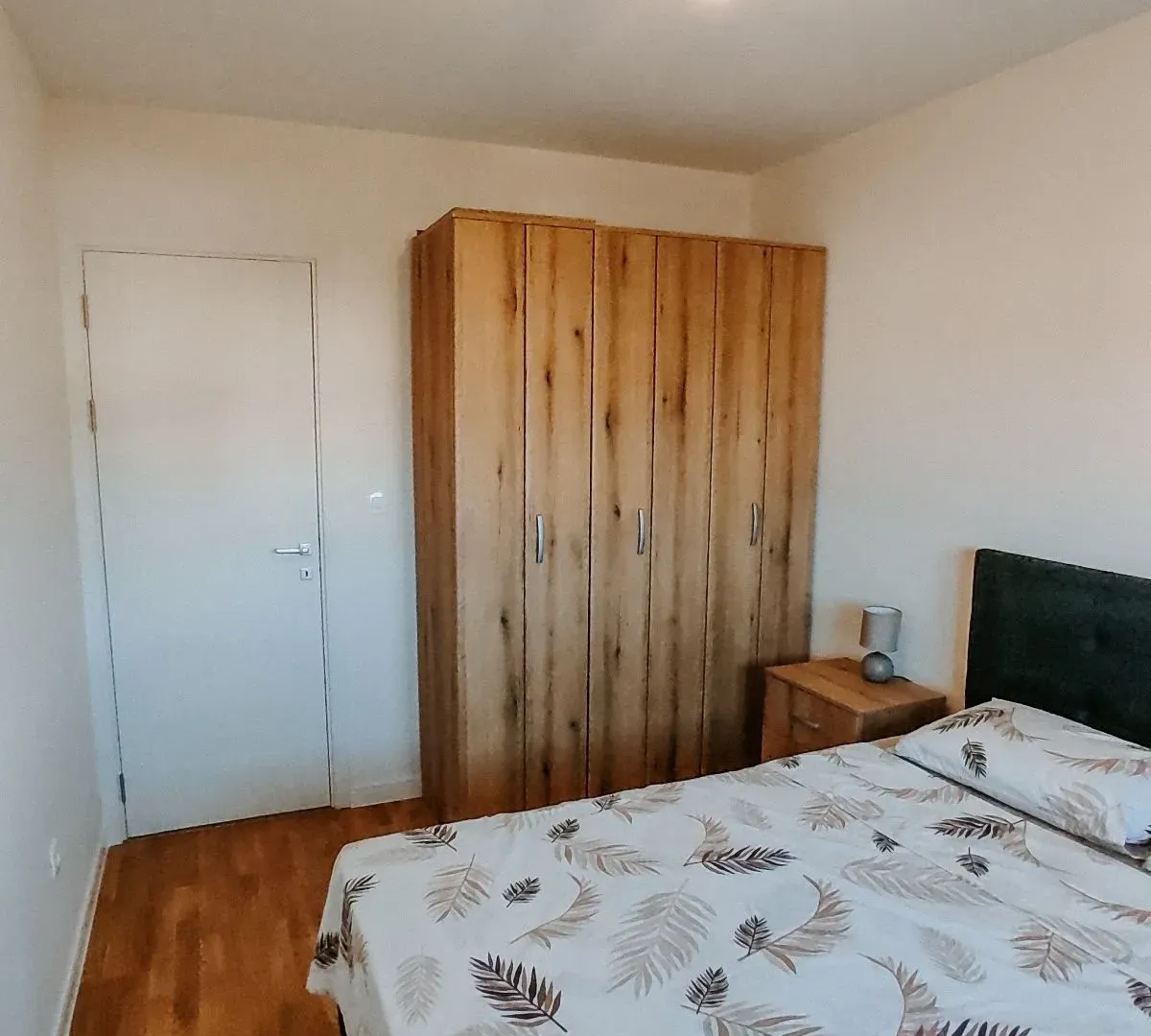 Rent, one bedroom apartment, 40m², Pobrežje, Podgorica