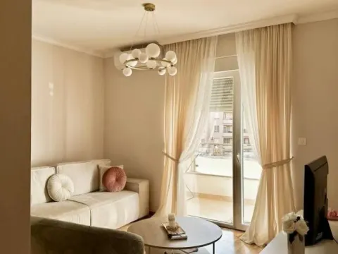 Sale, one bedroom apartment, 45m², Bečići, Budva - image 8