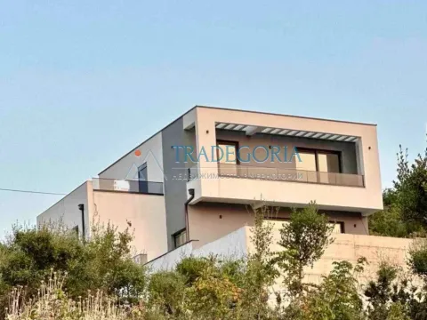 Prodaja, kuća, 220m², Bar, Crna Gora - image 4