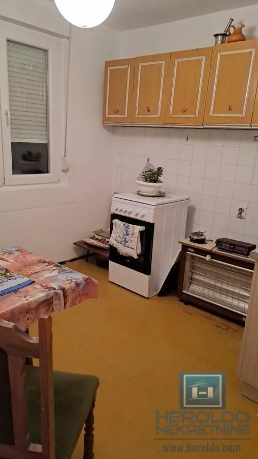 Prodaja, dvosoban stan, 56m², Sarina Medja, Jagodina