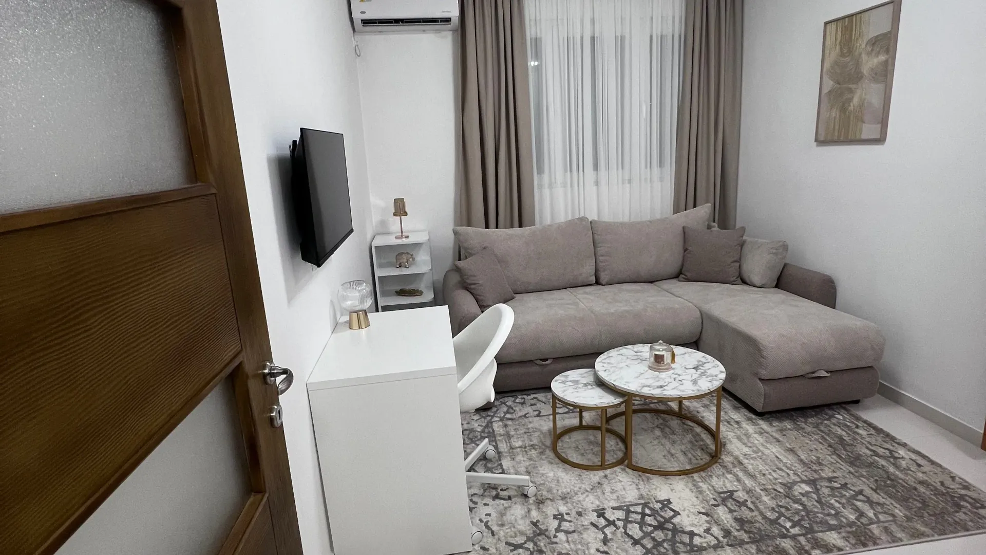 Stan-na-dan, garsonjera, 18m², Gintaš, Podgorica