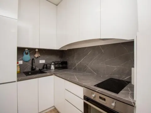 Rent, one bedroom apartment, 46m², Budva, Crna Gora - image 3