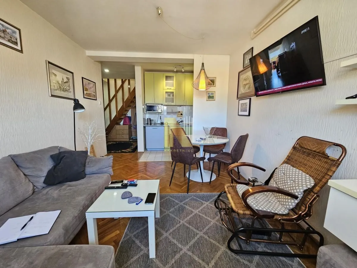 Prodaja, trosoban stan, 57m², Bulevar Oslobodjenja, Novi Sad Sve Podlokacije