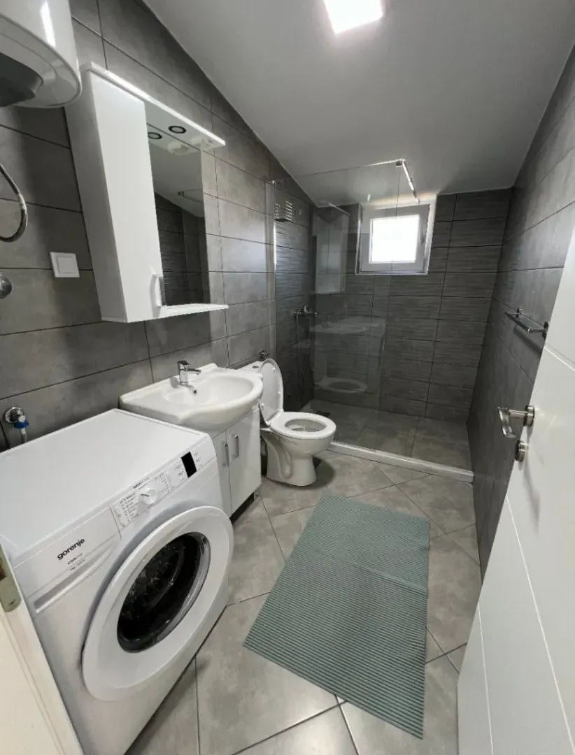 Izdavanje, stan, 70m², Dobre Vode, Bar