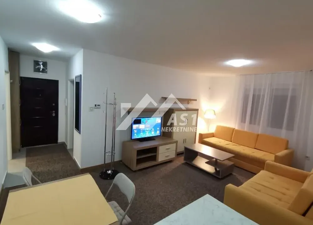 Izdavanje, jednosoban stan, 40m², Detelinara, Novi Sad Sve Podlokacije