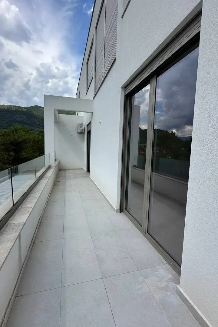 Sale, two bedroom apartment, 103m², Kavač, Kotor