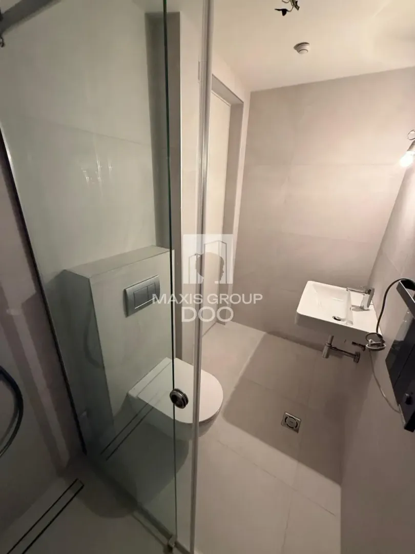 Izdavanje, trosoban stan, 73m², Novi Beograd Blok 65, Novi Beograd Sve Podlokacije