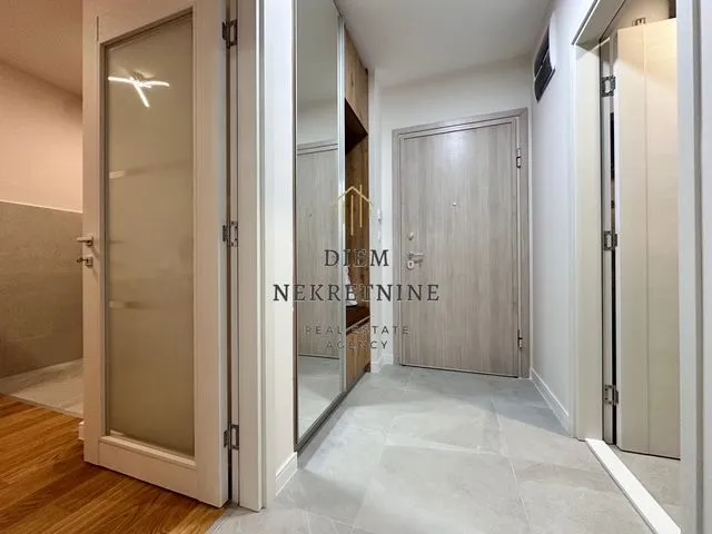 Rent, one bedroom apartment, 47m², Central Point, Podgorica