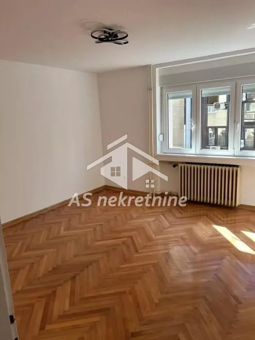 Rent, apartment, 78m², Stari Grad, Beograd