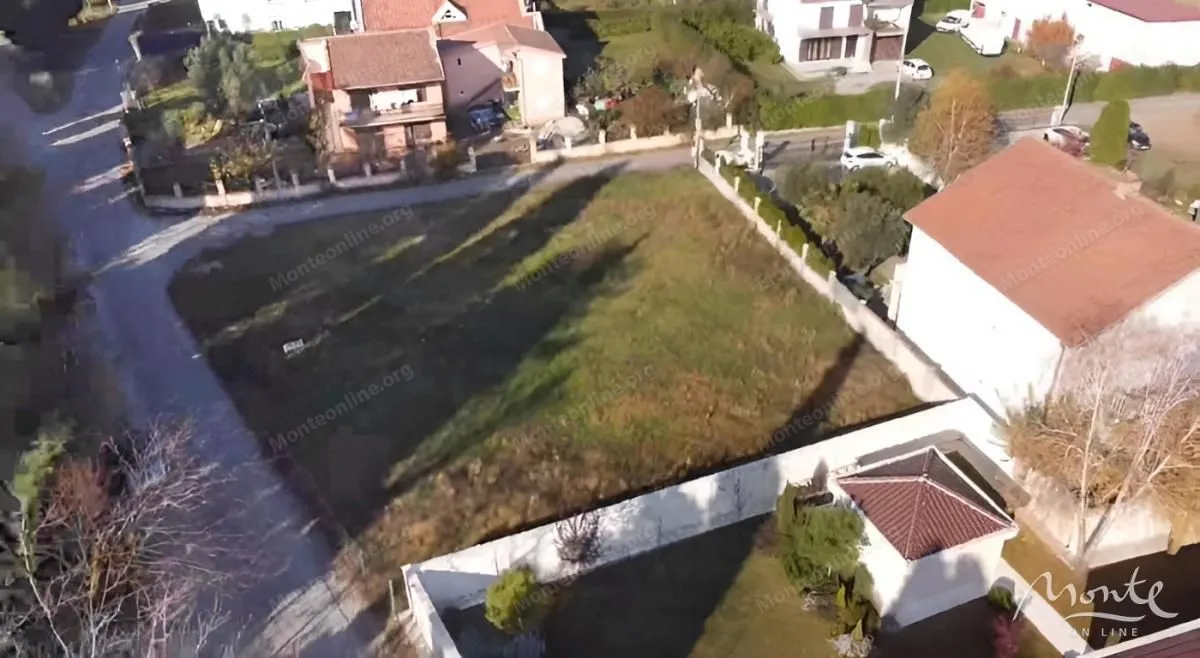 Prodaja, plac, 1074m², Tološi, Podgorica