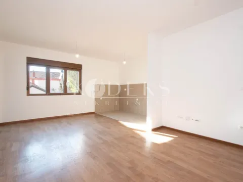 Izdavanje, poslovni prostor, 81m², Vezirov Most, Podgorica - image 3