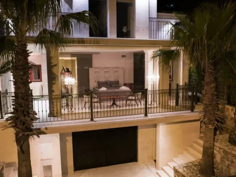 Sale, house, 238m², Krašići, Tivat