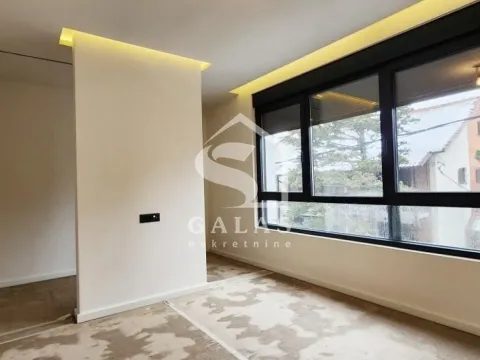 Prodaja, četvorosoban stan, 131m², Autokomanda, Voždovac Sve Podlokacije - image 4