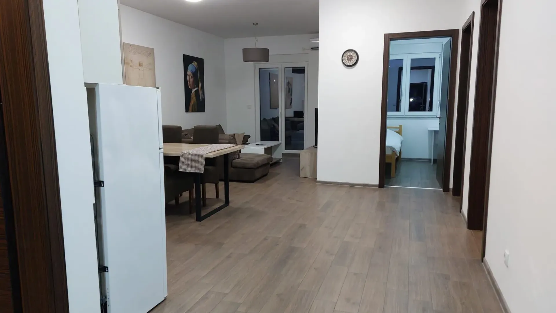 Izdavanje, trosoban stan, 80m², Centar, Loznica