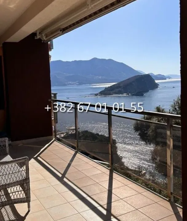 Prodaja, dvosoban stan, 120m², Komoševina, Budva