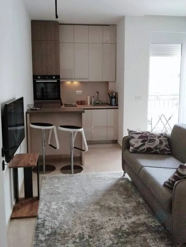 Izdavanje, garsonjera, 34m², Šušanj, Bar