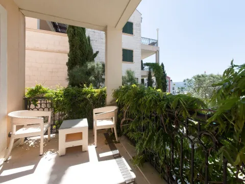 Prodaja, trosoban stan, 167m², Porto Montenegro, Tivat - image 22