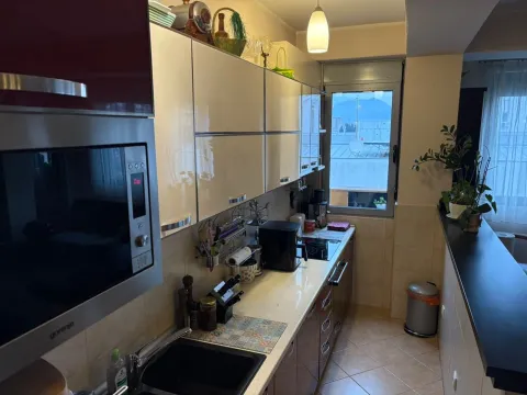 Prodaja, trosoban stan, 86m², Stari Aerodrom, Podgorica - image 8