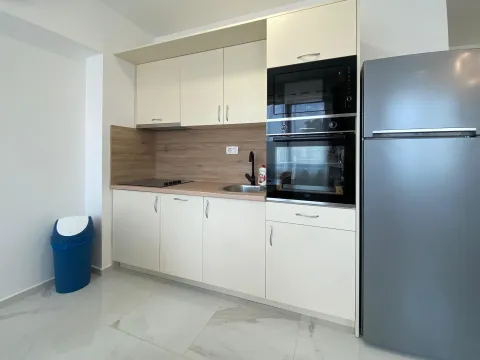 Izdavanje, stan, 29m², Radanovići, Kotor - image 5