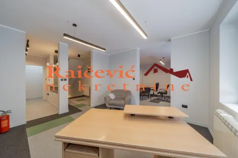 Rent, office space, 152m², Voždovac Sve Podlokacije, Beograd - image 2