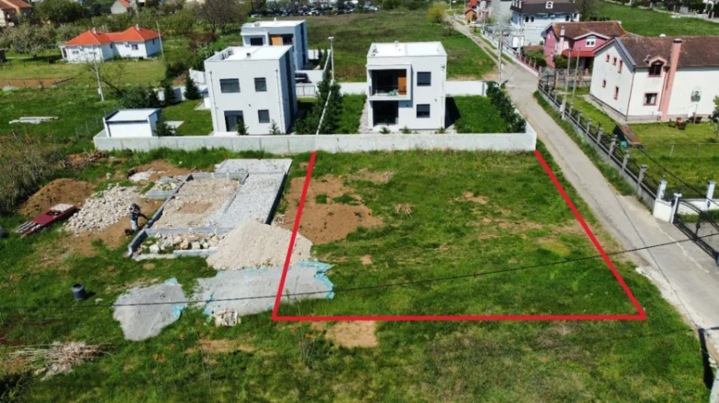Prodaja, plac, 457m², Dahna, Podgorica