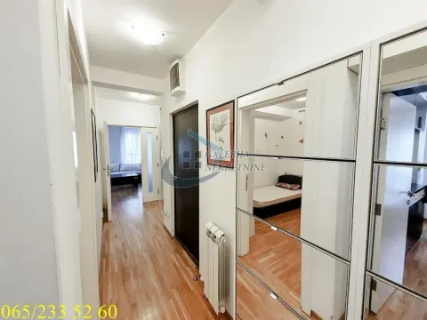 Prodaja, trosoban stan, 57m², Južni Bulevar, Vračar Sve Podlokacije - image 17