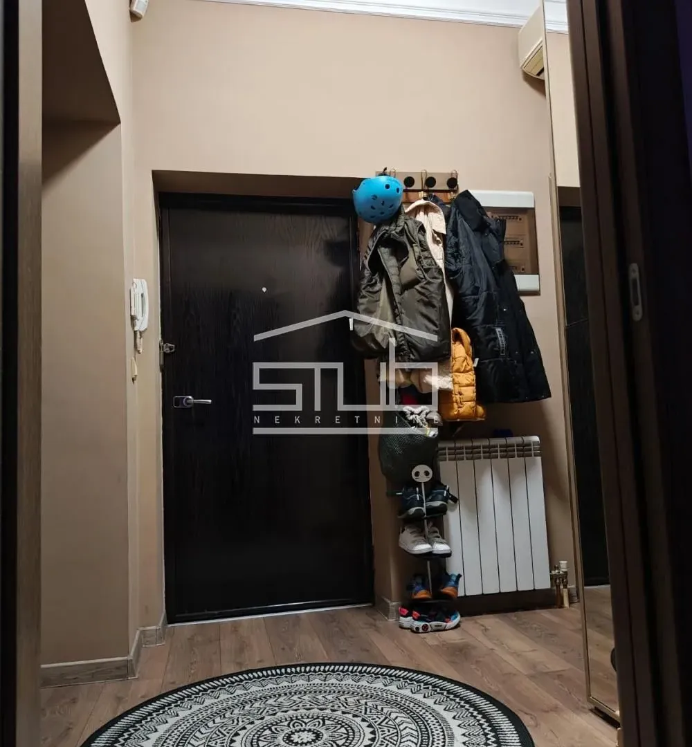 Prodaja, trosoban stan, 70m², Senjak, Beograd
