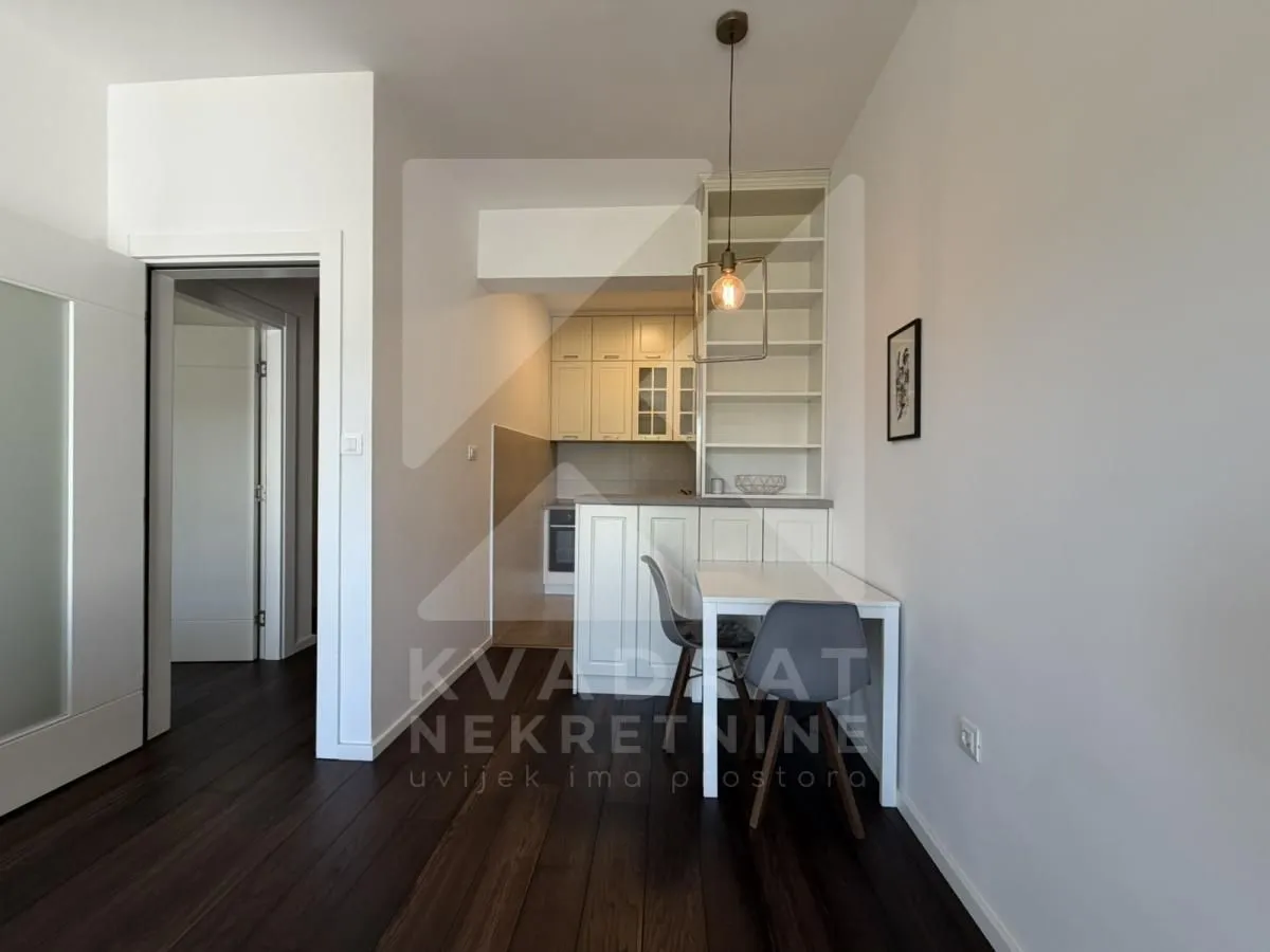 Izdavanje, jednosoban stan, 48m², Vezirov Most, Podgorica