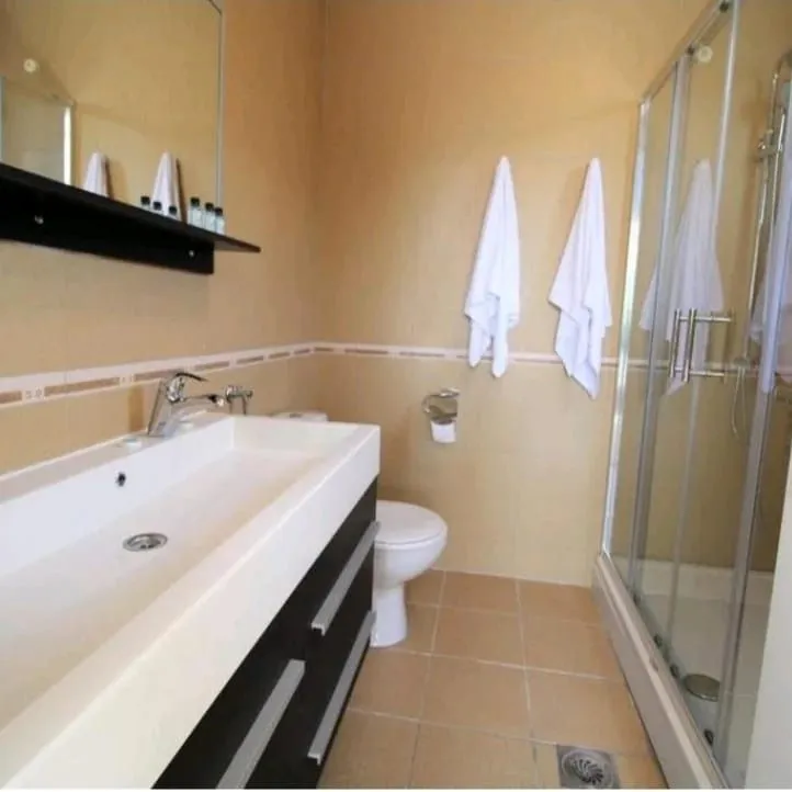 Rent, three bedroom apartment, 140m², Zelenika, Herceg Novi