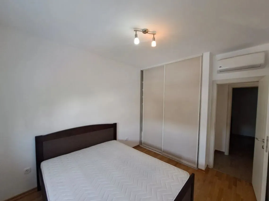 Rent, two bedroom apartment, 65m², Blok 6, Podgorica