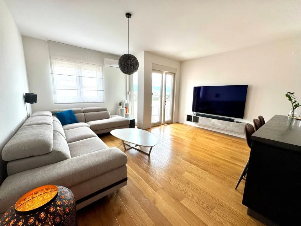 Sale, two bedroom apartment, 72m², Central Point, Podgorica