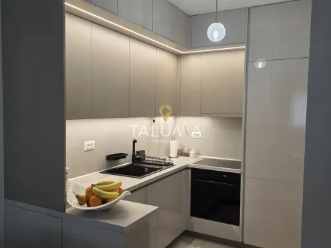 Prodaja, jednosoban stan, 46m², Stari Aerodrom, Podgorica - image 3
