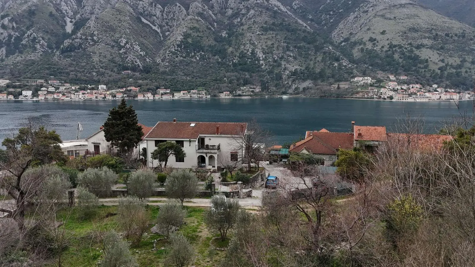 Prodaja, plac, 3500m², Dobrota, Kotor