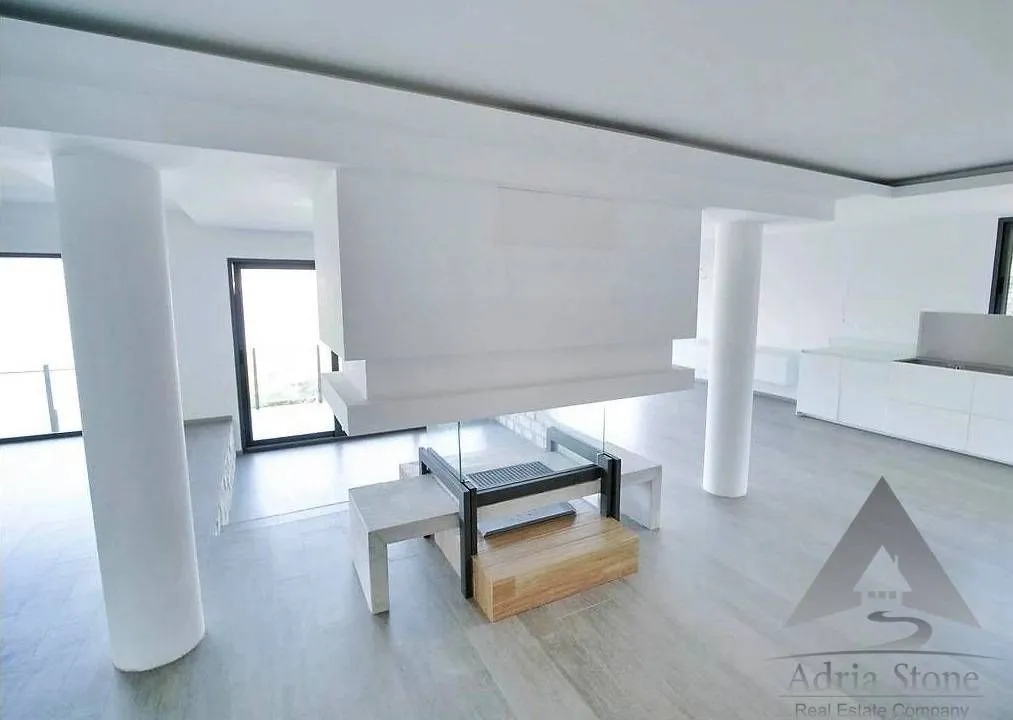 Prodaja, kuća, 770m², Tivat, Crna Gora