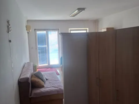 Izdavanje, jednosoban stan, 37m², Vračar Sve Podlokacije, Beograd - image 7