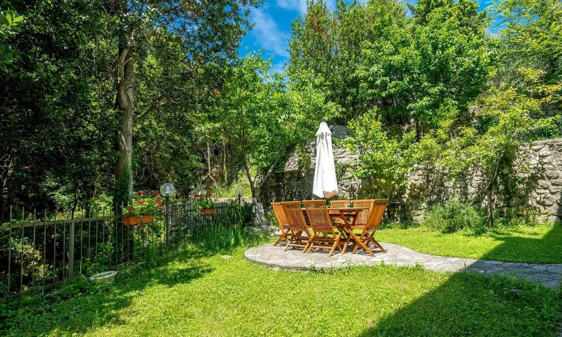 Sale, house, 150m², Buljarica, Budva