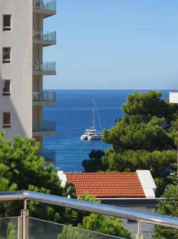 Sale, three bedroom apartment, 171m², Petrovac, Budva