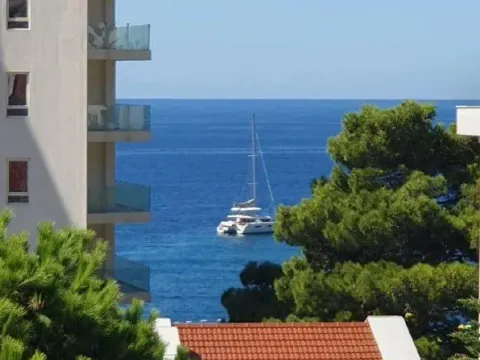 Sale, three bedroom apartment, 171m², Petrovac, Budva - image 2