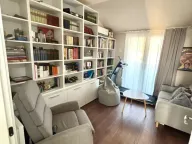 Rent, three bedroom apartment, 150m², Tivat, Crna Gora - image 16