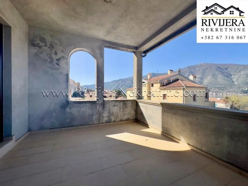 Prodaja, kuća, 289m², Dobrota, Kotor