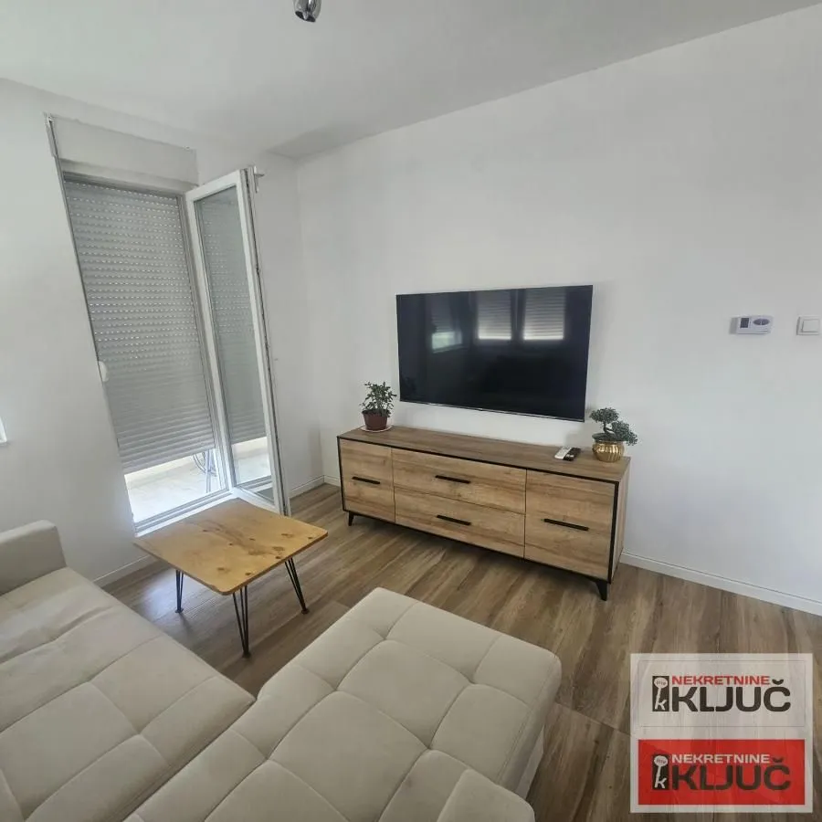 Izdavanje, dvosoban stan, 41m², Adice, Novi Sad Sve Podlokacije
