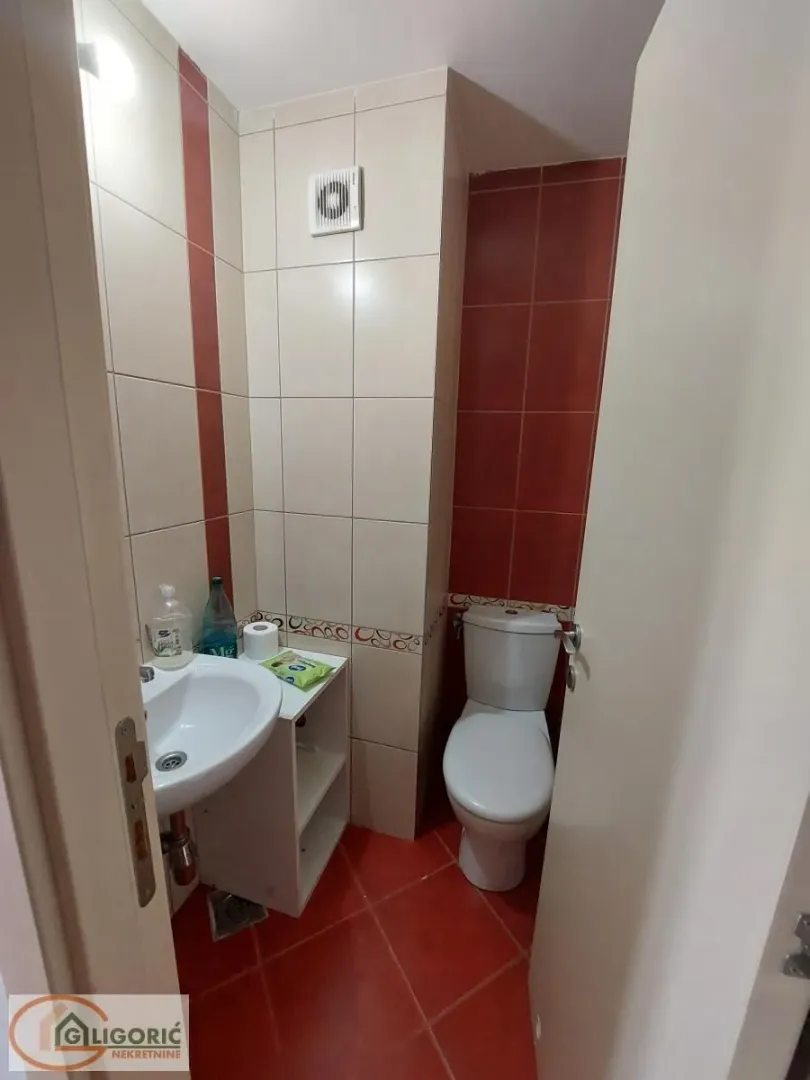 Rent, four bedroom apartment, 95m², Lion, Zvezdara Sve Podlokacije
