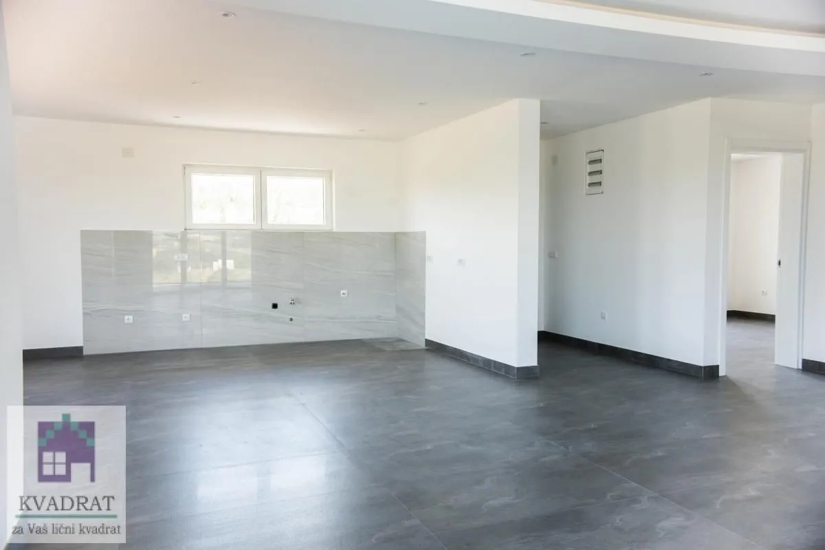 Sale, house, 136m², Kosmaj, Sopot
